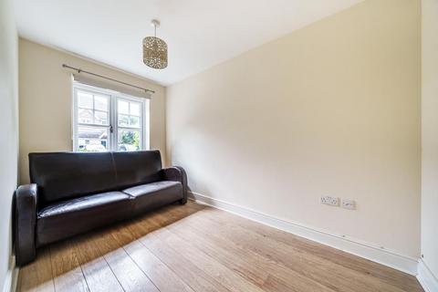 4 bedroom terraced house to rent, Oakington Close,  Sunbury on Thames,  TW16