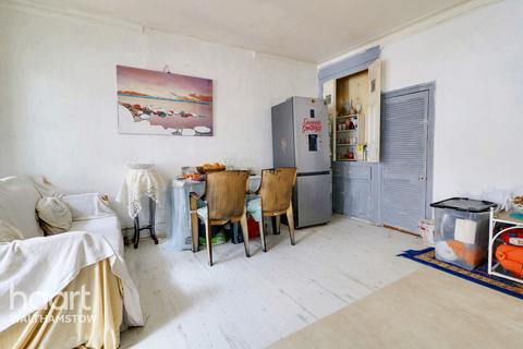 15 Cecil Road, Walthamstow, London, E17 5DH