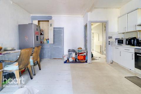 15 Cecil Road, Walthamstow, London, E17 5DH