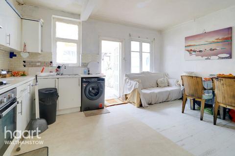 15 Cecil Road, Walthamstow, London, E17 5DH