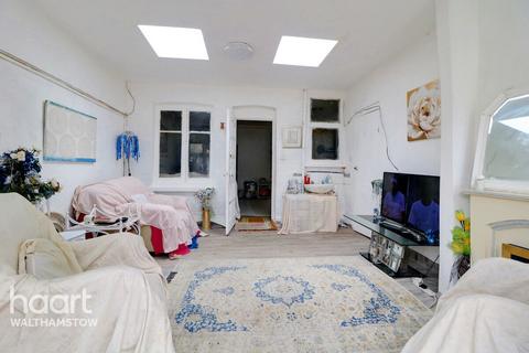 15 Cecil Road, Walthamstow, London, E17 5DH