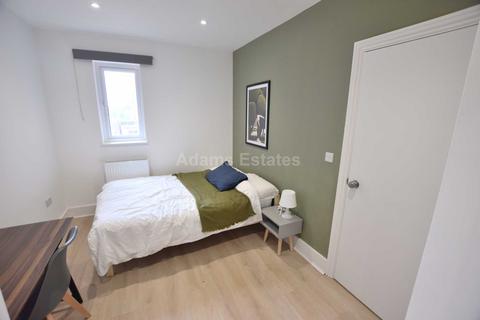 1 bedroom in a house share to rent, Gloucester Road, Reading