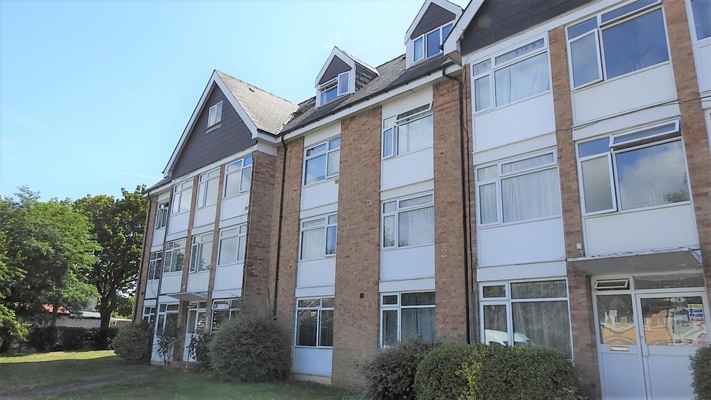 Packham Court, Farm Way, Worcester Park KT4 1 bed apartment for sale