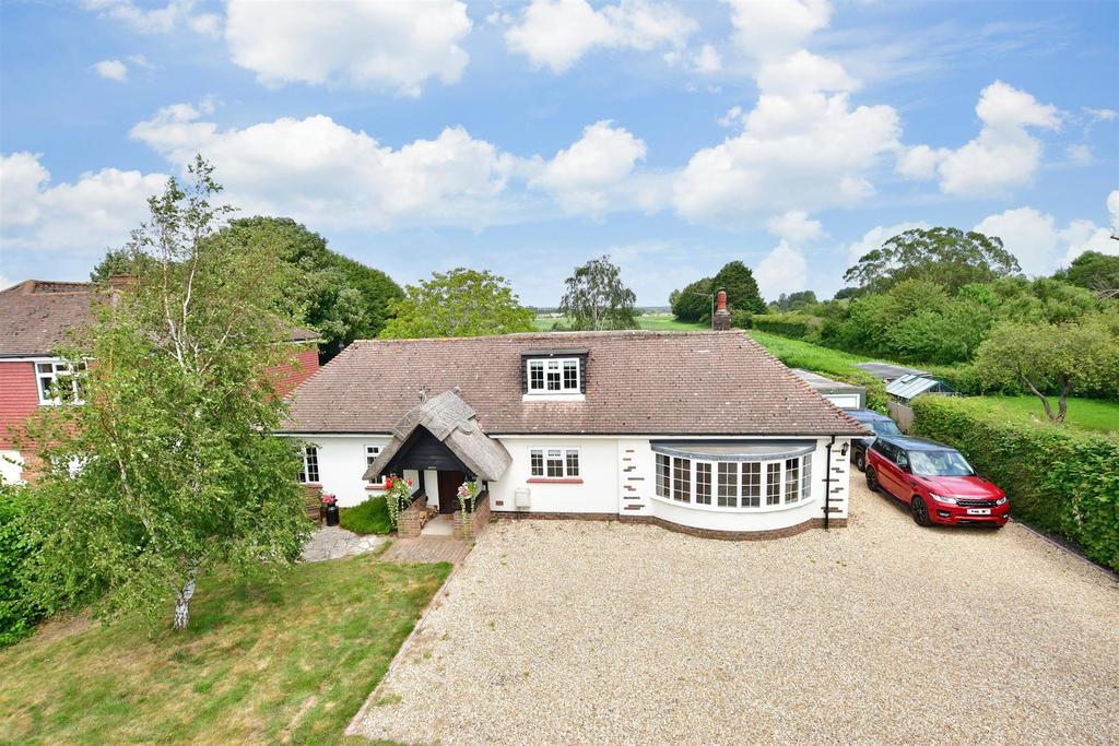 Yapton Road, Barnham, West Sussex 3 bed chalet for sale £665,000