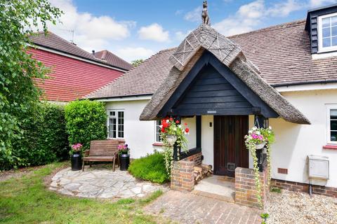 3 bedroom chalet for sale, Yapton Road, Barnham, West Sussex