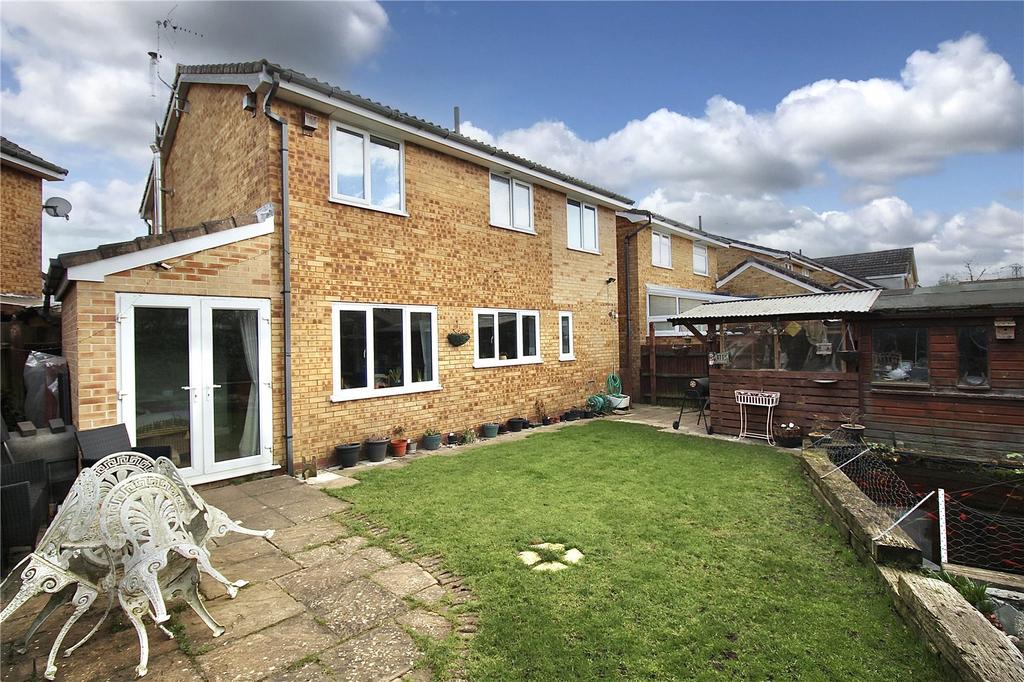 Oxer Close, Elmswell, Bury St.... 5 bed detached house £350,000