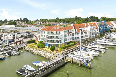 3 bedroom apartment for sale, Lake Avenue, Poole, Dorset, BH15