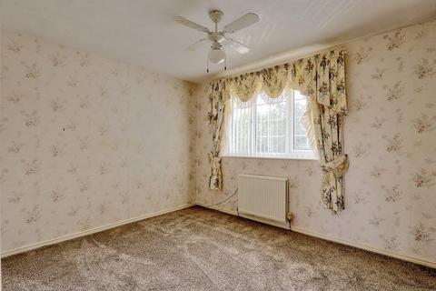 65 Briggs Avenue, South Bank, Middlesbrough, TS6 6XL
