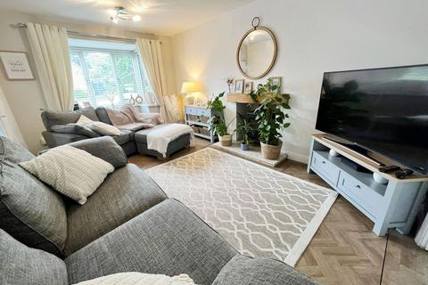 19 Partridge Close, Northampton, NN2 8BL