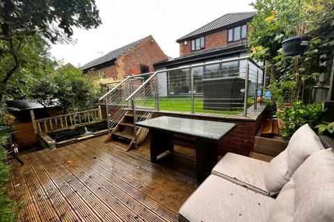 19 Partridge Close, Northampton, NN2 8BL