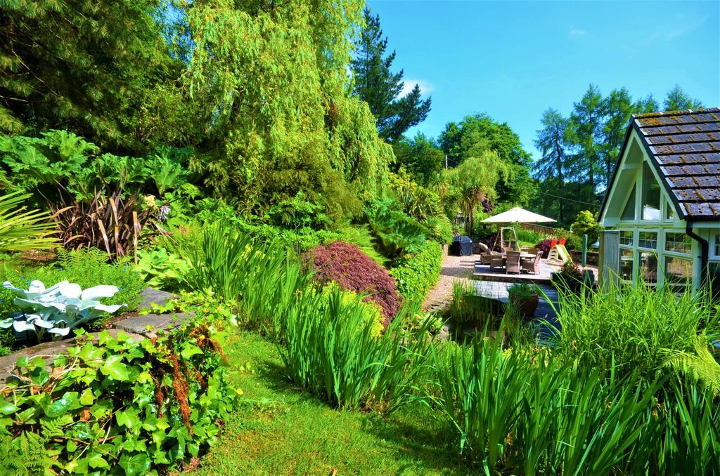 Gareloch Brae, Shandon, Argyll and... 4 bed detached house £537,000