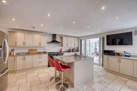 61 Lowbrook Lane, Tidbury Green, Solihull, B90 1QS