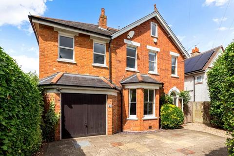 5 bedroom detached house for sale - Ray Park Avenue, Maidenhead, Berkshire, SL6