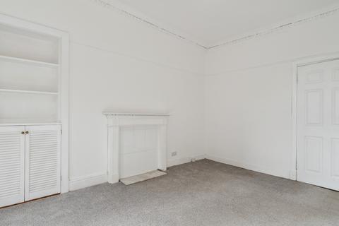 1/2, 8 Ettrick Place, Glasgow, G43 1UB