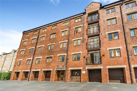 undefined, Canal Road, Riddlesden, Keighley, West Yorkshire, UK, BD20