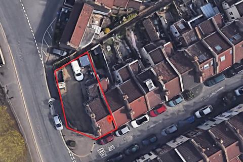 12 Hardy Road, Bristol, BS3 2SN