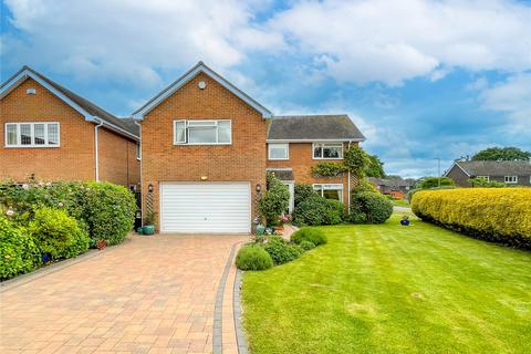 4 bedroom detached house for sale, Wiltshire Gardens, Bransgore, Christchurch, Dorset, BH23