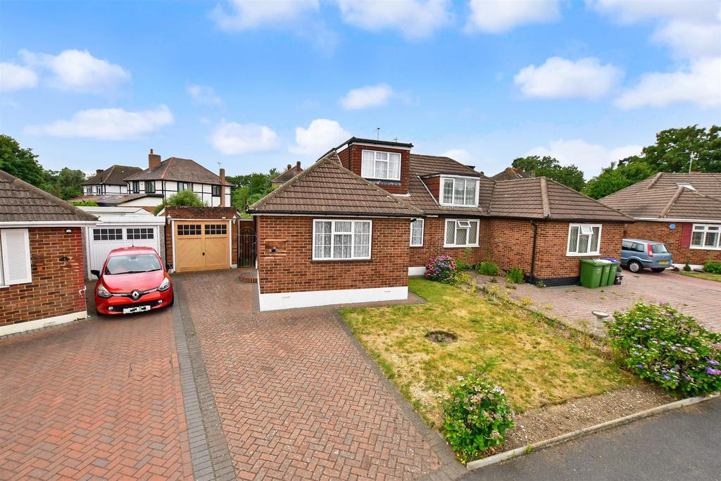 Oakway Close, Bexley, Kent 3 bed chalet for sale £375,000