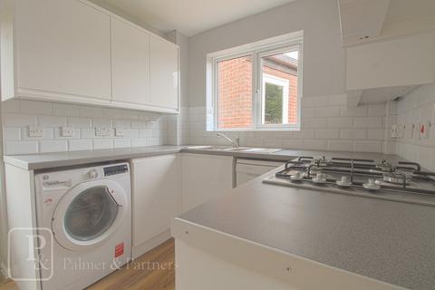 3 bedroom semi-detached house to rent, Peppercorn Close, Colchester, Essex, CO4