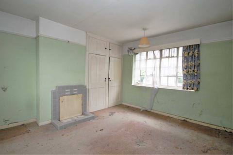 51 Dennis Park Crescent, London, SW20 8QH