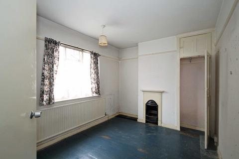51 Dennis Park Crescent, London, SW20 8QH