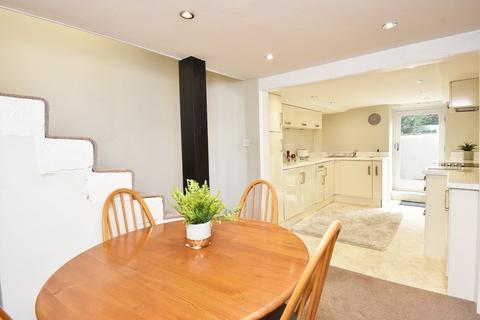 2 bedroom terraced house for sale, Church Square, Harrogate