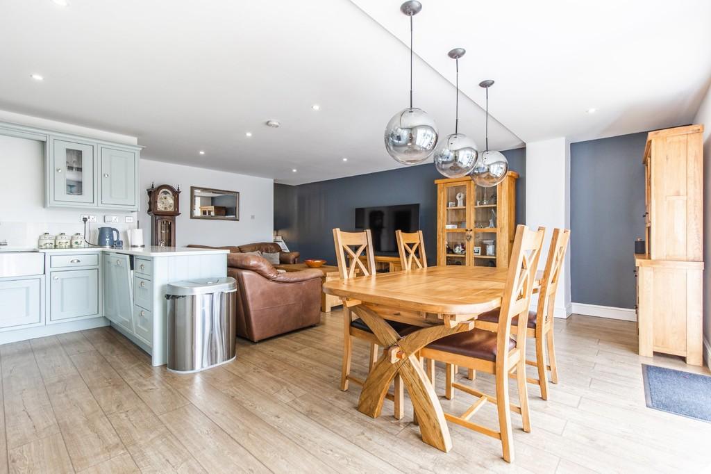 Fakenham 4 bed detached house for sale £475,000