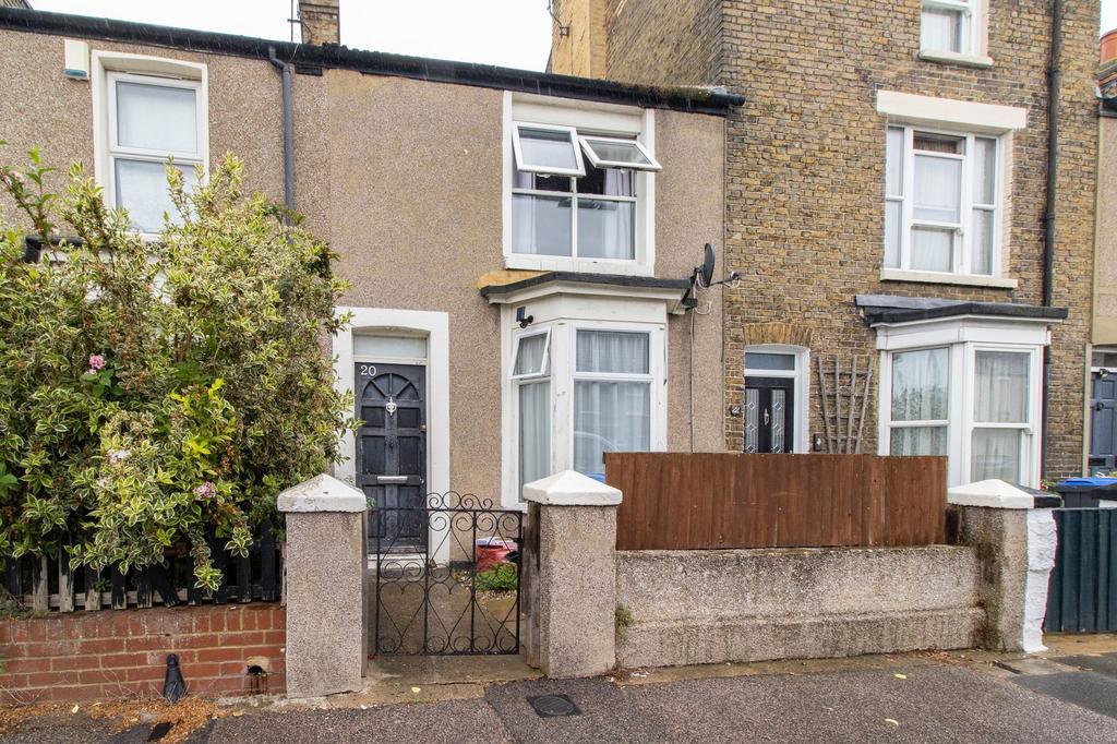 Milton Avenue, Margate, CT9 2 bed terraced house for sale £195,000