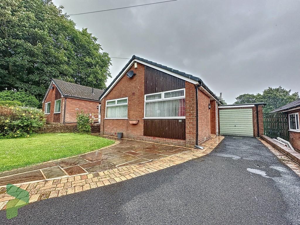 Earnsdale Road, Darwen 2 bed detached bungalow for sale £220,000