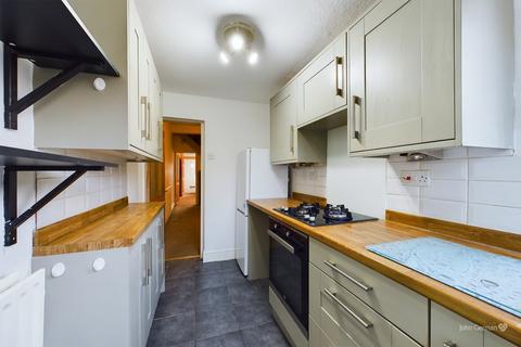 2 bedroom terraced house for sale, Forest Road, Burton-on-Trent