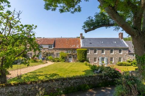 6 bedroom detached house for sale, Rue Des Fontenils, St. Pierre Du Bois