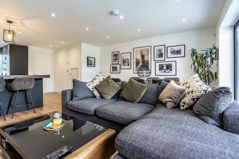 36 Devana Gardens, Chester, CH4 7FA