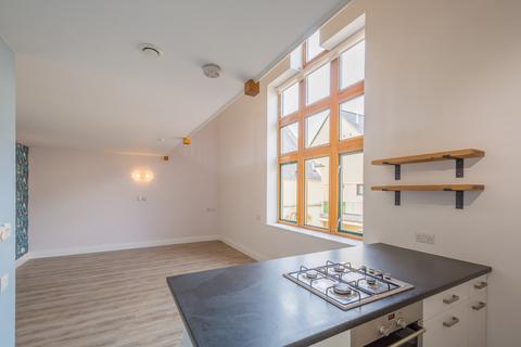 2 bedroom apartment to rent, Wells Road, Bath