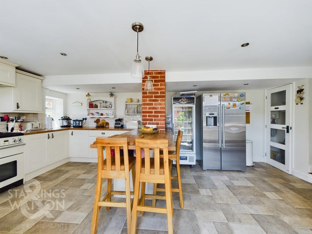 Denmark Street, Diss 6 bed detached house for sale £795,000