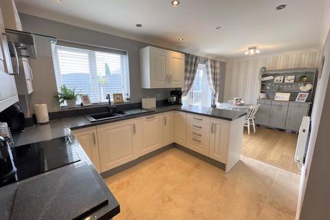 4 bedroom detached house for sale, Llangefni, Isle of Anglesey