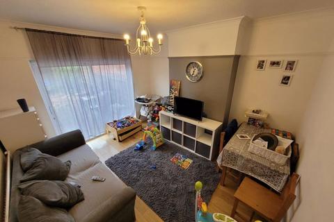 58 Reynolds Avenue, Chadwell Heath, Romford, RM6 4NS