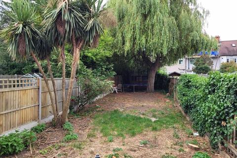 58 Reynolds Avenue, Chadwell Heath, Romford, RM6 4NS
