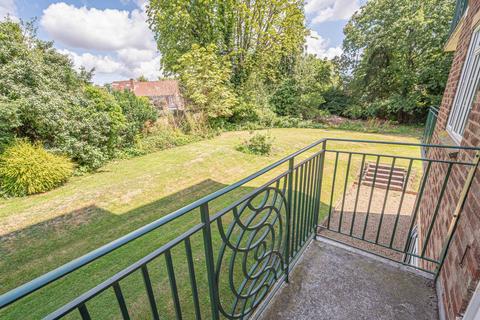 1 bedroom flat for sale, Mulberry Close, Hendon, London, NW4