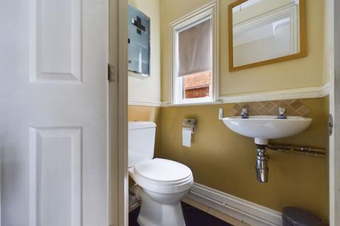 121 Stroud Road, Gloucester, GL1 5AH