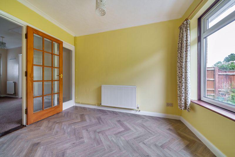 Weatherbury Way, Dorchester, DT1 2 bed semidetached bungalow £350,000