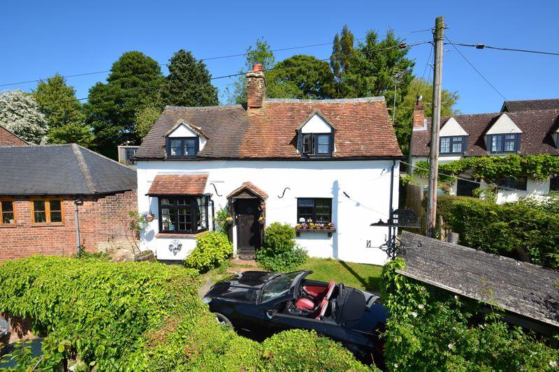 South Hills, Brill 2 bed detached house for sale £590,000