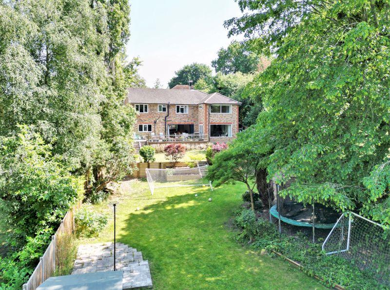 Dibden Hill, Chalfont St. Giles 6 bed detached house for sale £1,500,000