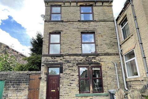 2 bedroom end of terrace house for sale, High Street, Cleckheaton, West Yorkshire, BD19