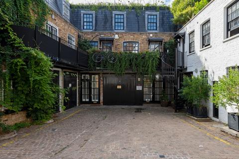1 bedroom apartment for sale, Ledbury Mews North, Notting Hill, London, W11