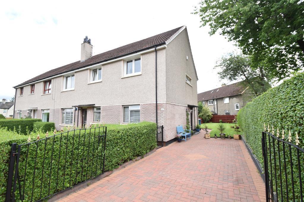 Baldwin Avenue, Knightswood, Glasgow, G13 2EE 3 bed flat £145,999