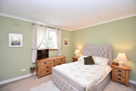 2 Baldwin Avenue, Glasgow, G13 2EE