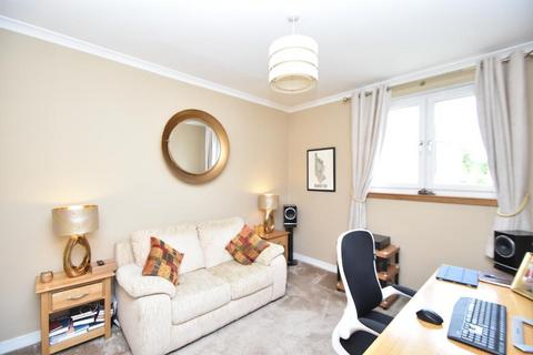 2 Baldwin Avenue, Glasgow, G13 2EE