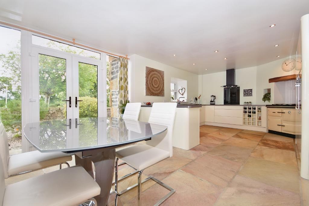 Moorhouse Barn, Woods Brow, Balderstone, BLACKBURN, BB2 7LG 4 bed barn