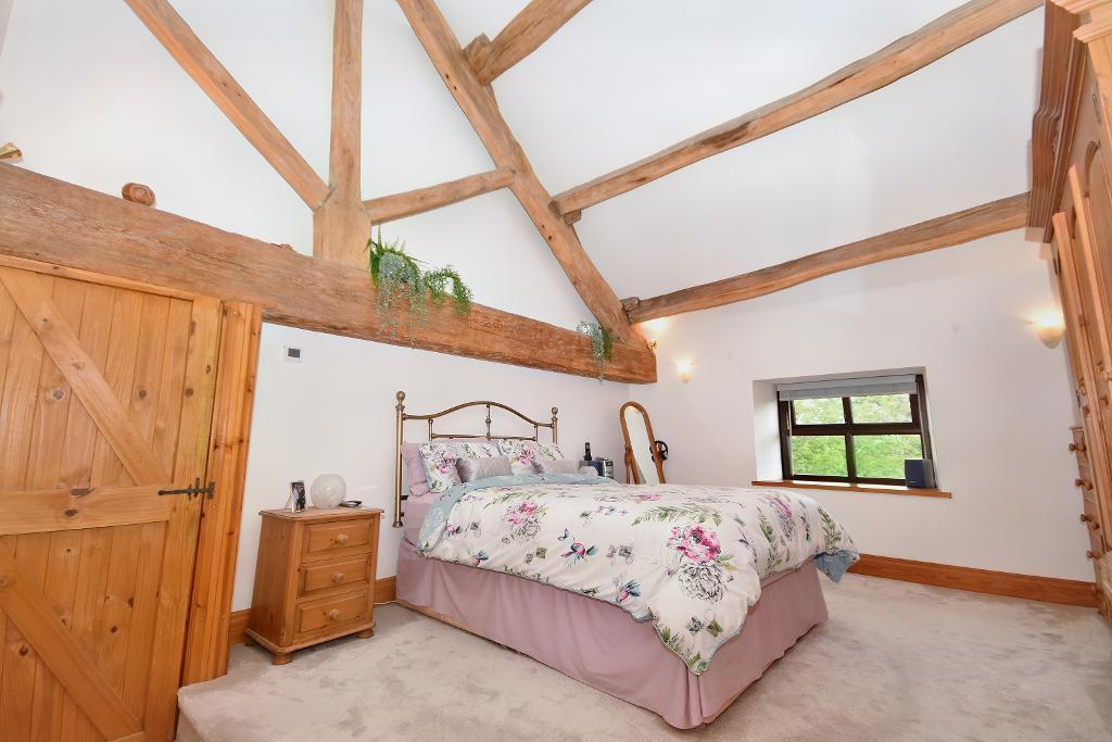 Moorhouse Barn, Woods Brow, Balderstone, BLACKBURN, BB2 7LG 4 bed barn