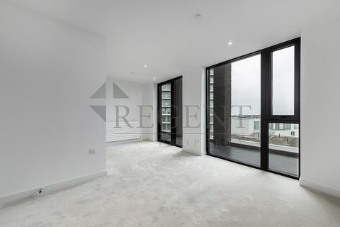 3 bedroom apartment for sale, Echo Court, Royal Wharf, London E16
